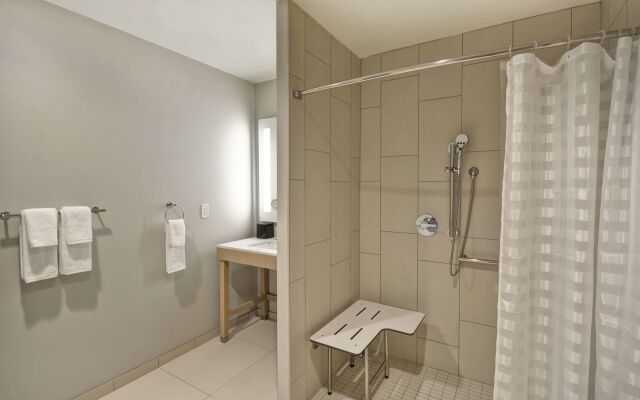 Hyatt Place Fresno