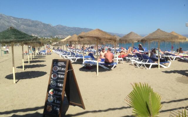 29736 - Beachside Apartment