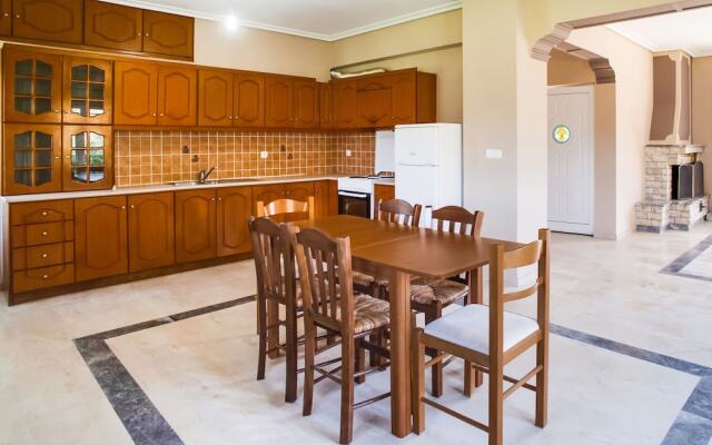 Secluded Apartment in Astakos near the Sea