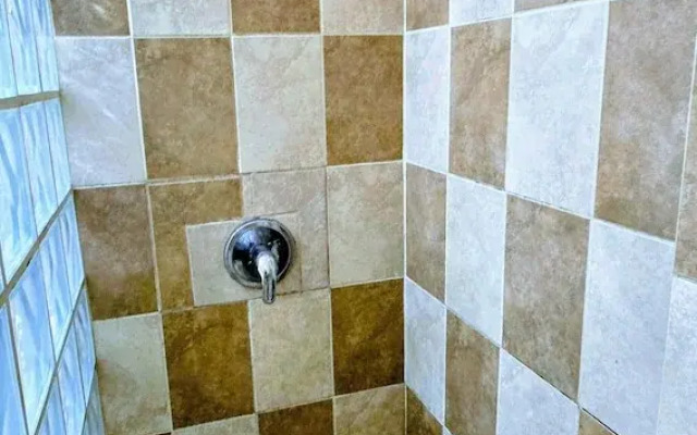 Paradise Suites & Residence