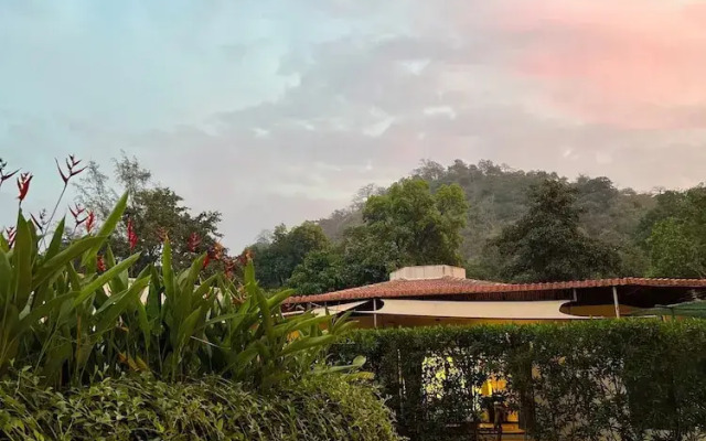 Avhyay Resort