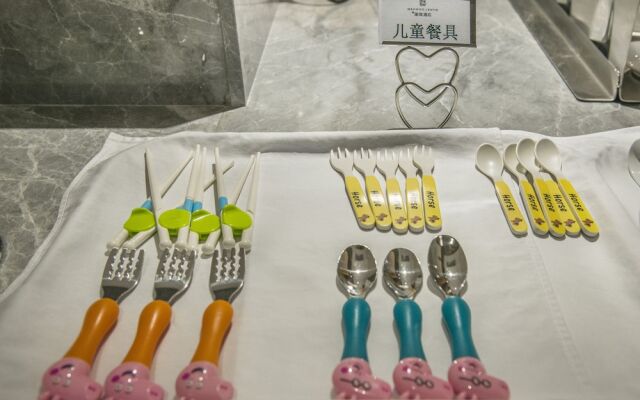 GZ Baiyun Airport MeHood Liz Hotel T1