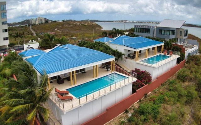 Airport View 3-bed Villa