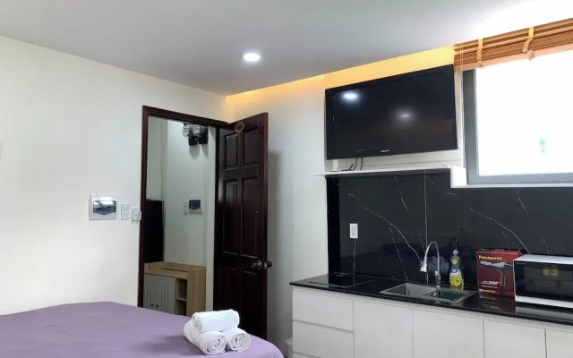 Lucy Hotel & Apartment