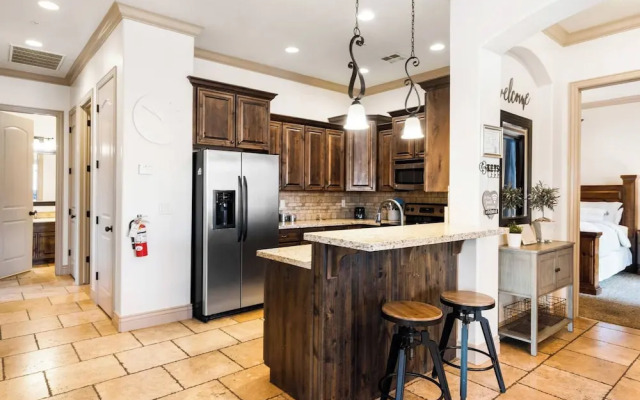 The View Resort Amenities & Epic Views!