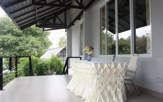 Samet Ville Resort