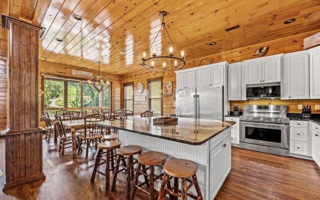 The Majestic Pine Retreat 13 Bedroom Home by Redawning