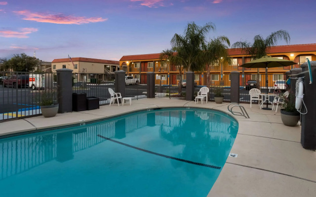 Quality Inn Redding near I-5