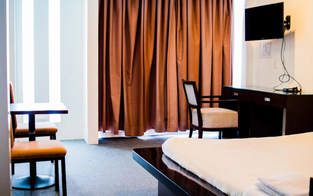 Be-ing Suites