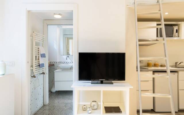 Home At Hotel Copernico Apartment