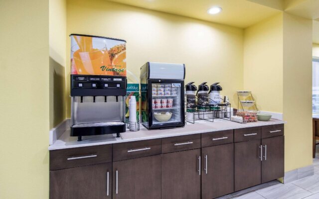 Quality Inn & Suites Carlsbad Caverns Area