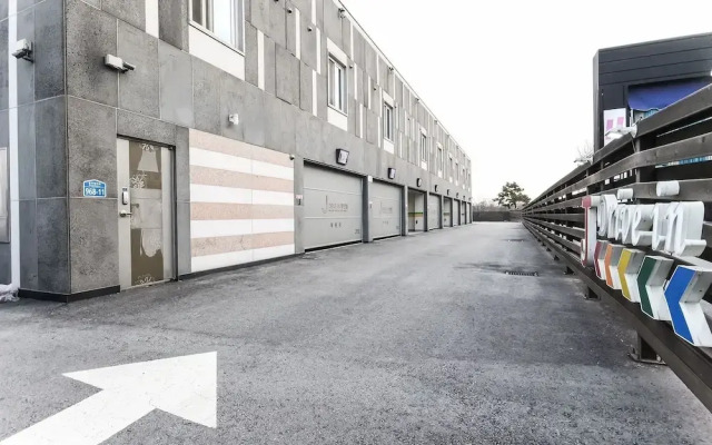 Wanju J Self Check-in Motel