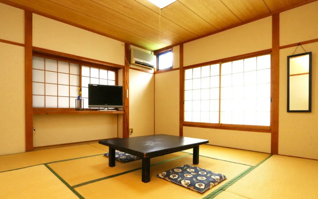Minshuku Tozanguchi Onsen
