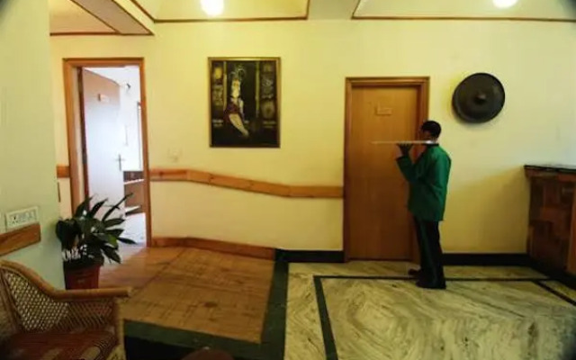 The Eee Cee Hotel