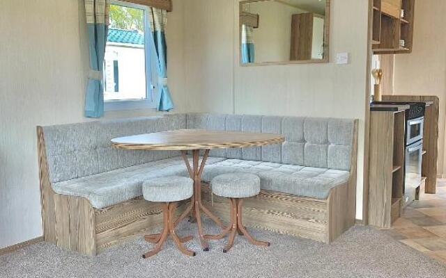 Thorpe Park Cleethorpes Caravan at Lakeside 14