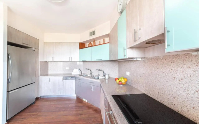 Art Apartment In Mamila - Art & View