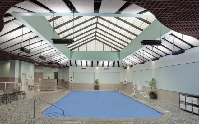 Crowne Plaza Lansing by IHG