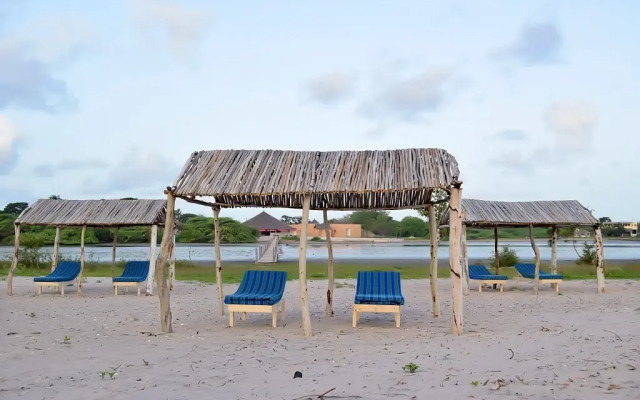 King Baobab Lodge