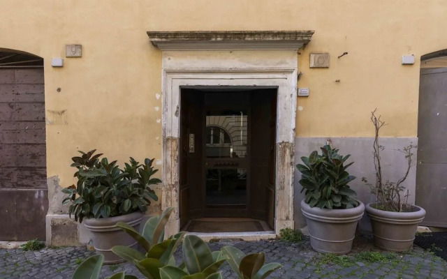 Sonder at Colosseum Cloisters