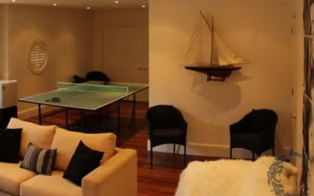 The Consulate Luxury Bed and Breakfast