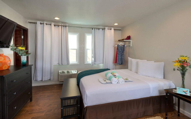 Hotel Point Loma
