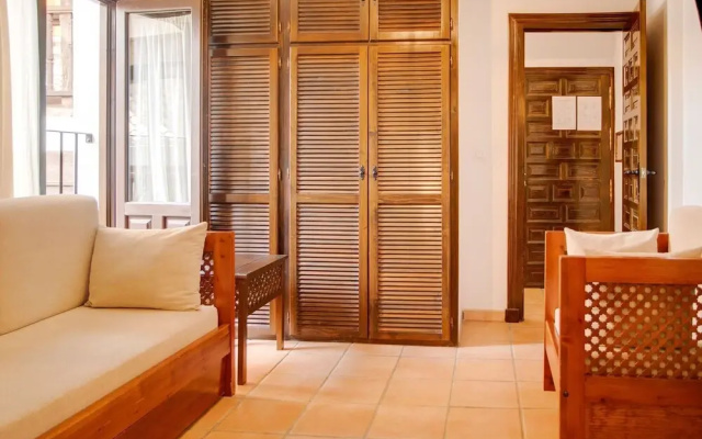 City Apartment With Private Terrace and Stunnings Views of the Alhambra - Apartment in Granada - Photo 4