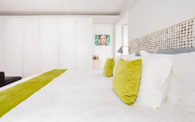 Lemonn Apartments