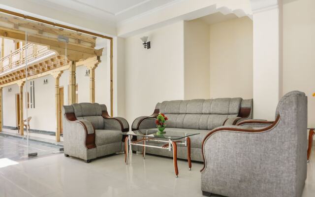 OYO 11388 Hotel Dimbir Regency
