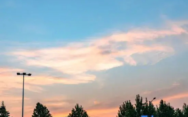 Jinyi Hotel (Zhengzhou High-tech Vanke Plaza & Zhengzhou University Branch)