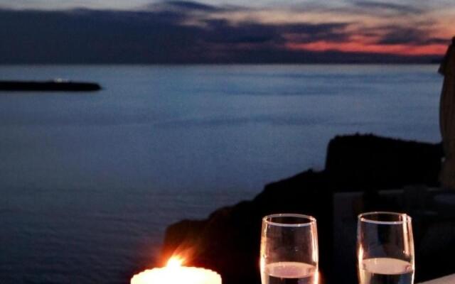 Oia Mare Villas
