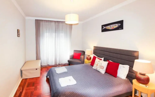 Cruz Apartments
