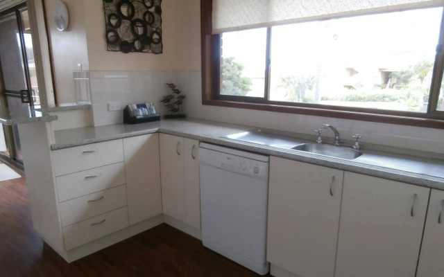 Anchorbell Holiday Apartments