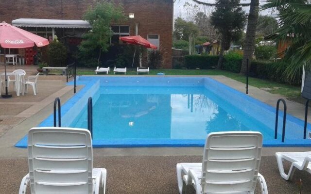 Brisas Del Rio Apart Hotel