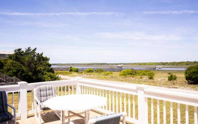 Shorebird by Oak Island Accommodations