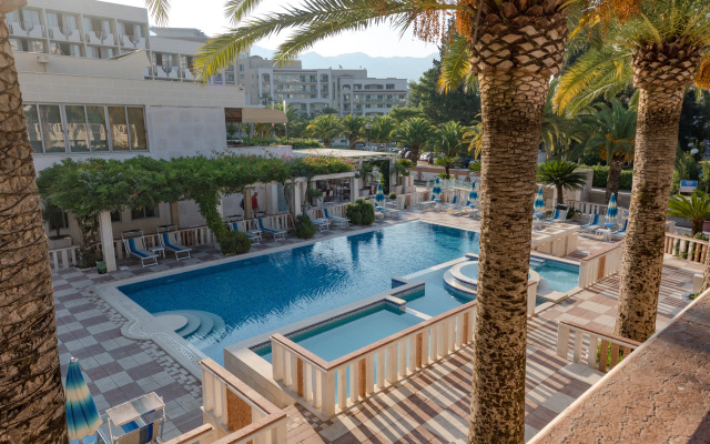 Mediteran Hotel & Resort