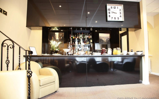 The Royal Adelaide Hotel