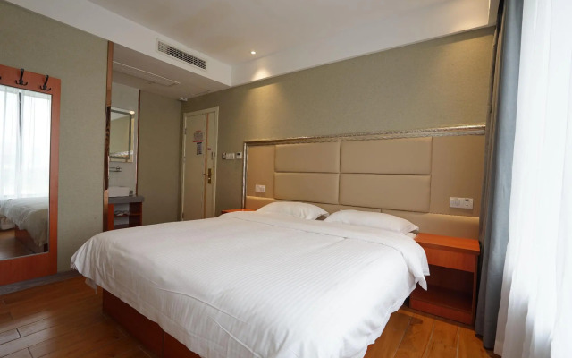 Shell Shanghai Wanda Square Wujiaochang  Metro Station Hotel