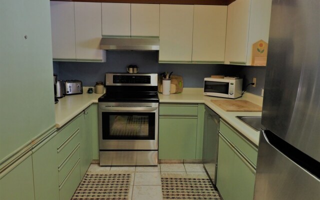 Holiday Hide Away 1