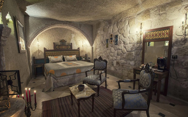 Elika Cave Suites & Spa