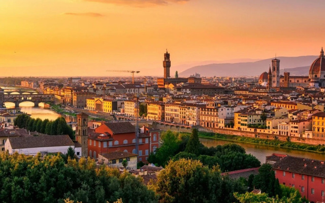 Palagio 19 in Chianti With Shared Pool