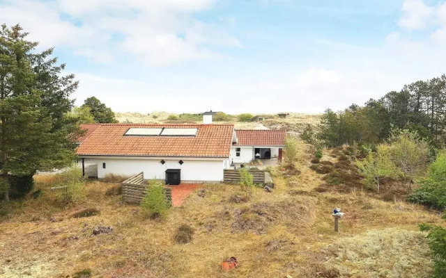 5 Person Holiday Home in Albaek