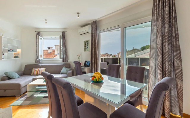 Urban City Apartment