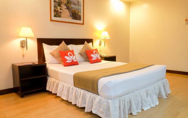 ZEN Rooms Basic Quezon V Mapa