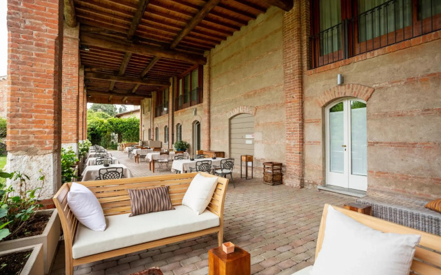 Santellone Resort