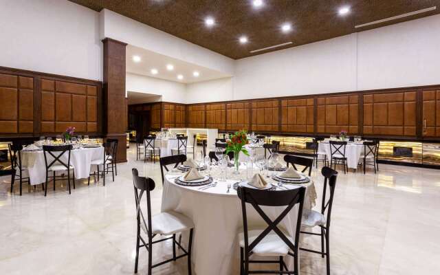 Wyndham Torreon