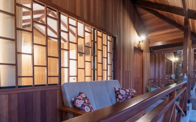 Wakaya Ecolodge