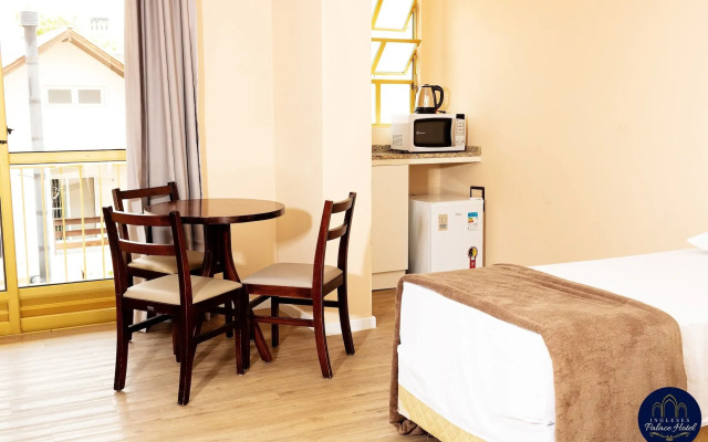 Ingleses Palace Hotel