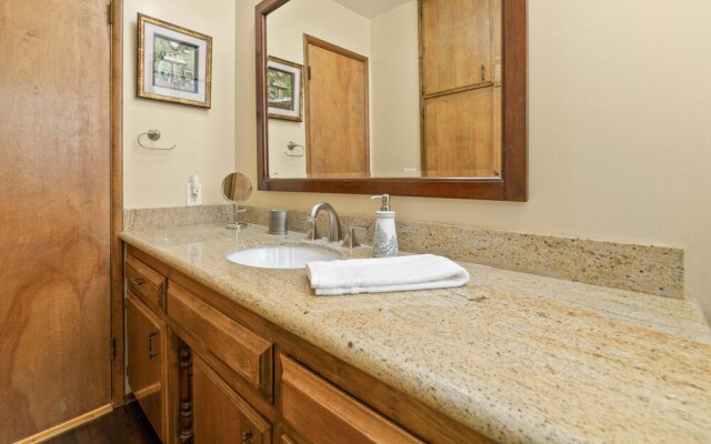 107 - Lakeview Cozy Retreat