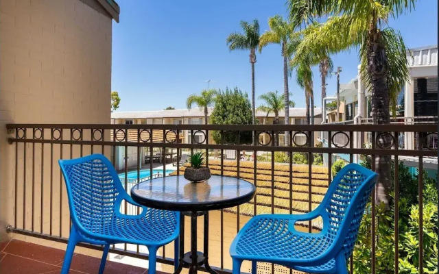 Seadream Studios at Mandurah Gate Resort