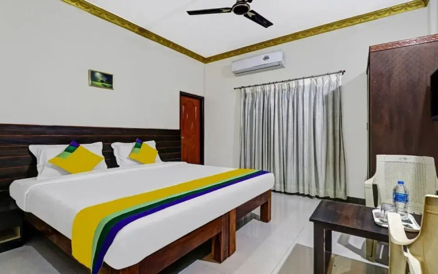 Lee Comfort by Treebo